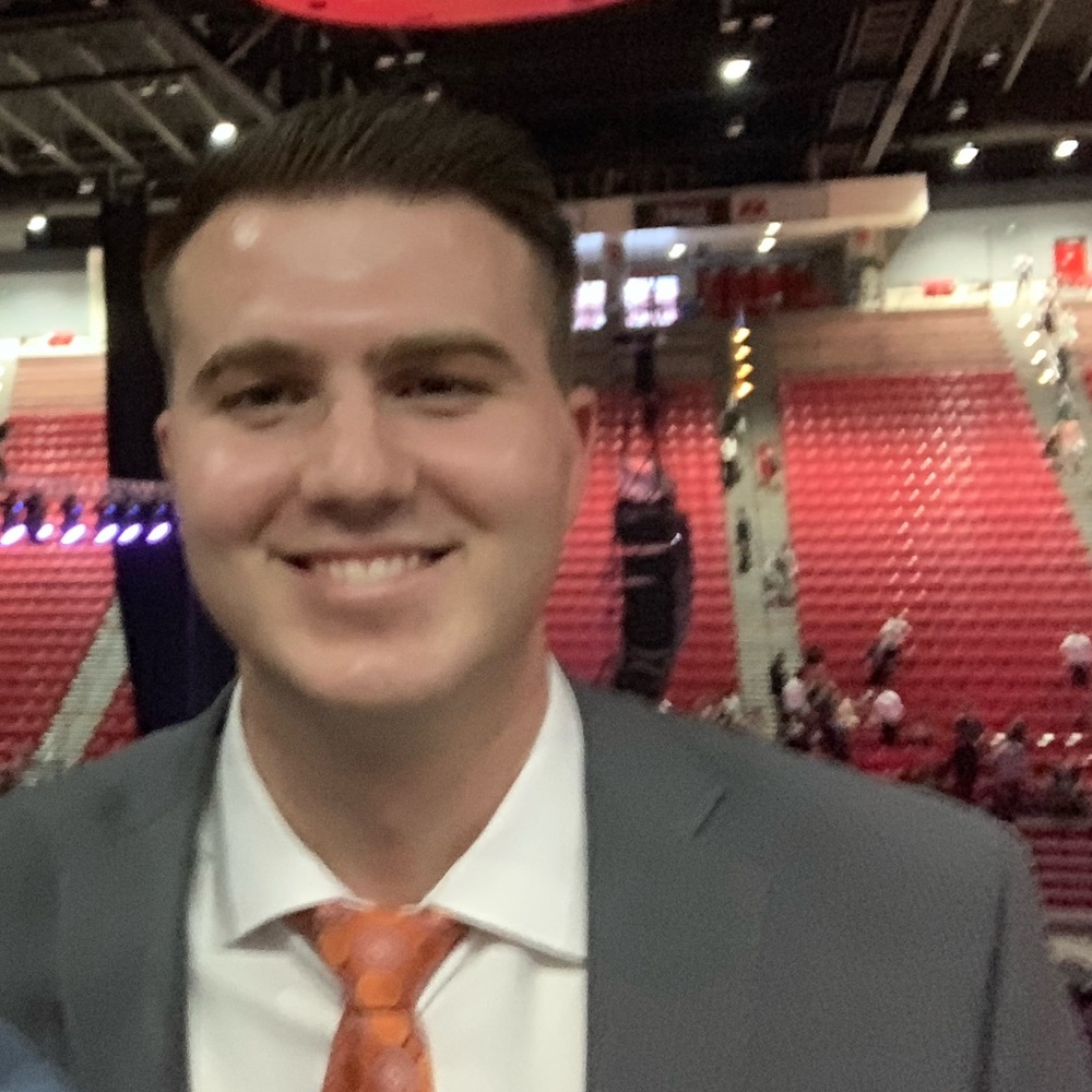 Meet your Posher, Max